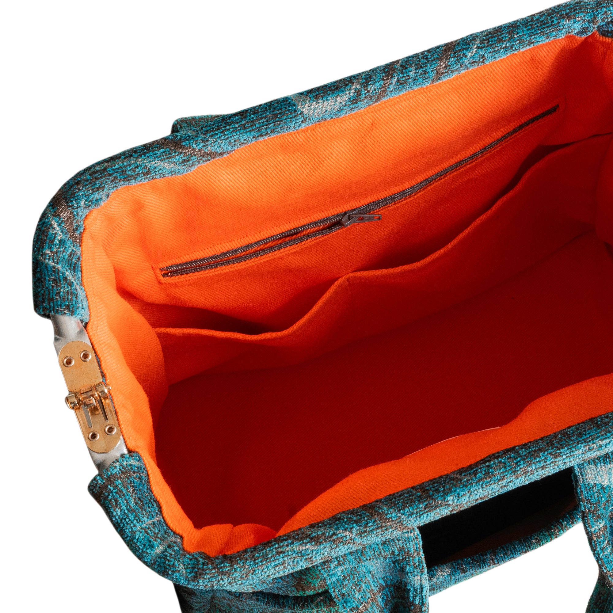 COACH BUS SEAT CARPET BAG