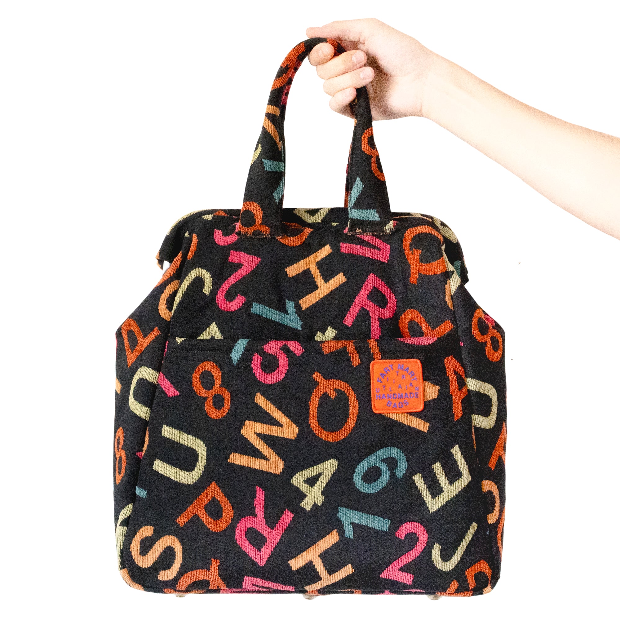FONT CARPET BAG